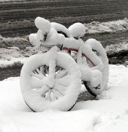 [very_cold_bike.jpg]