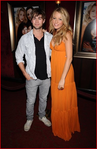 [ChaceCrawford.and+Blake+Lively+at+the+Ziegfeld+Theatre+in+New+York+City82(fadedyouthblog).JPG]
