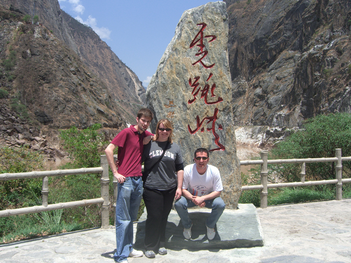 [SM+Lijiang+-+Trip+to+Tiger+Leaping+Gourge+(29).jpg]