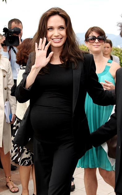 [Pregnant+Angelina+Jolie+9.jpg]