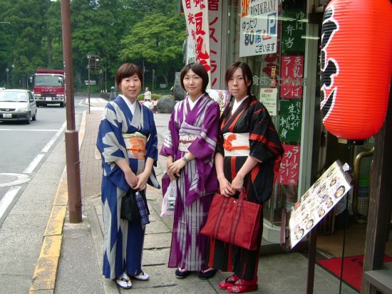 [Donne-in-kimono-136.jpg]
