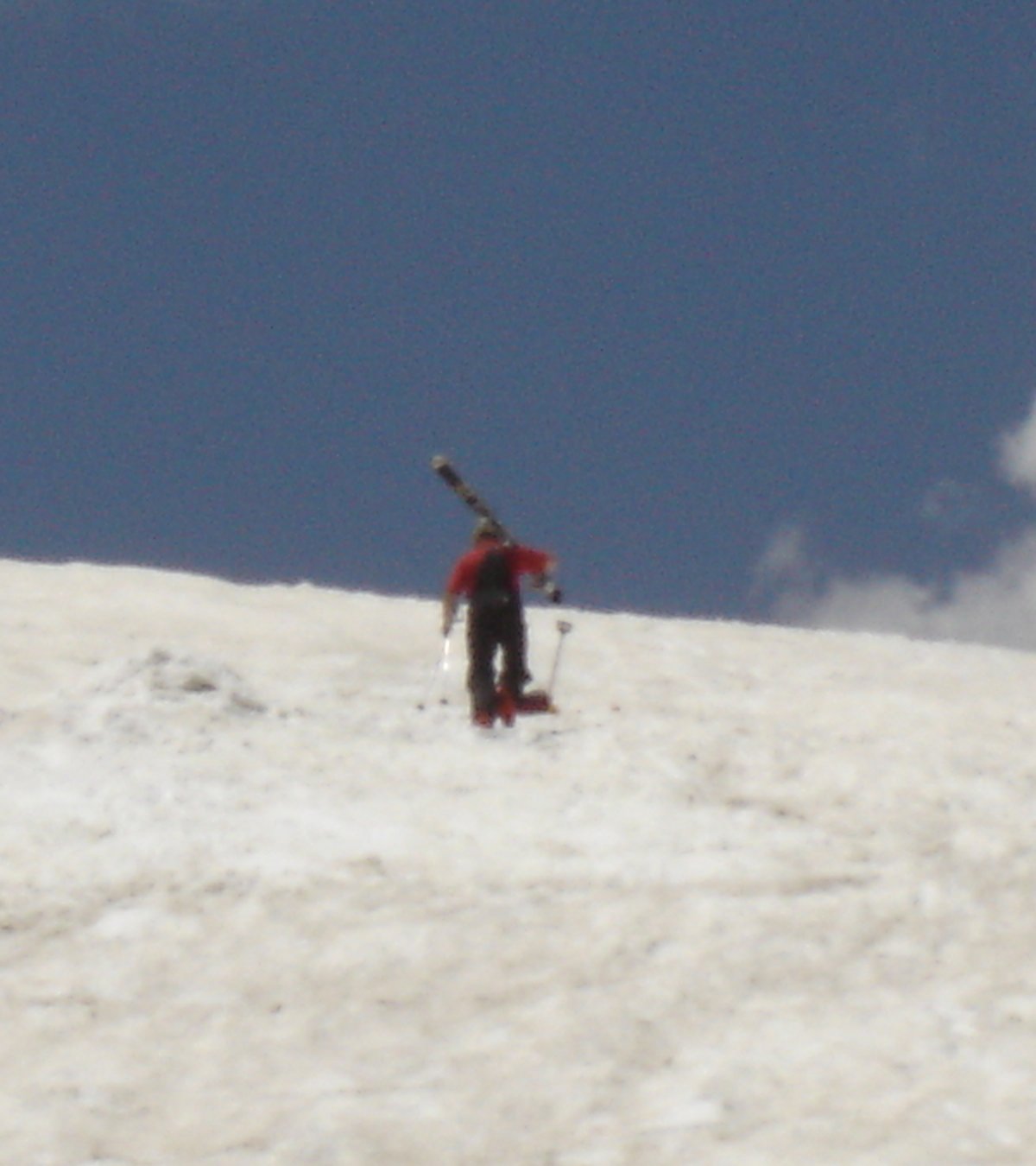 [skier_glacier.jpg]