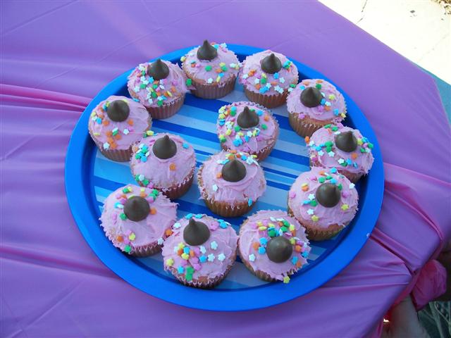 [cupcakes+(Small).JPG]