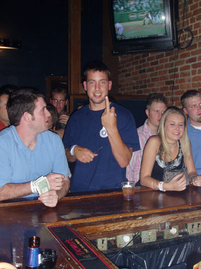 [kyle+orton+knows+what+to+do+with+a+bye+week.jpg]