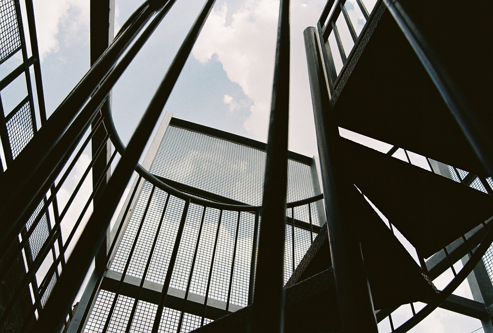 [Looking+up+the+Spiral+Staircase.JPG]