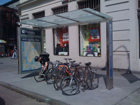 [nyc-bicycle-parking-bike-shelter-street-cycling-union-square.jpg]