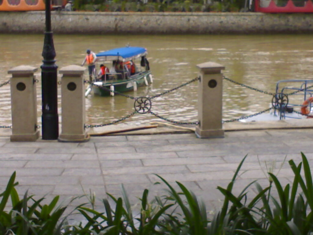 [singapore+river.jpg]
