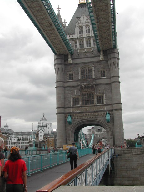 [UK-tower+of+london4.jpg]
