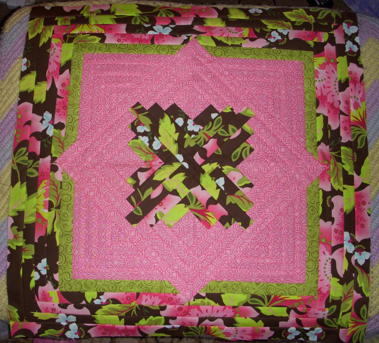 [Challenge+Quilt+before+Quilting+0608.jpg]