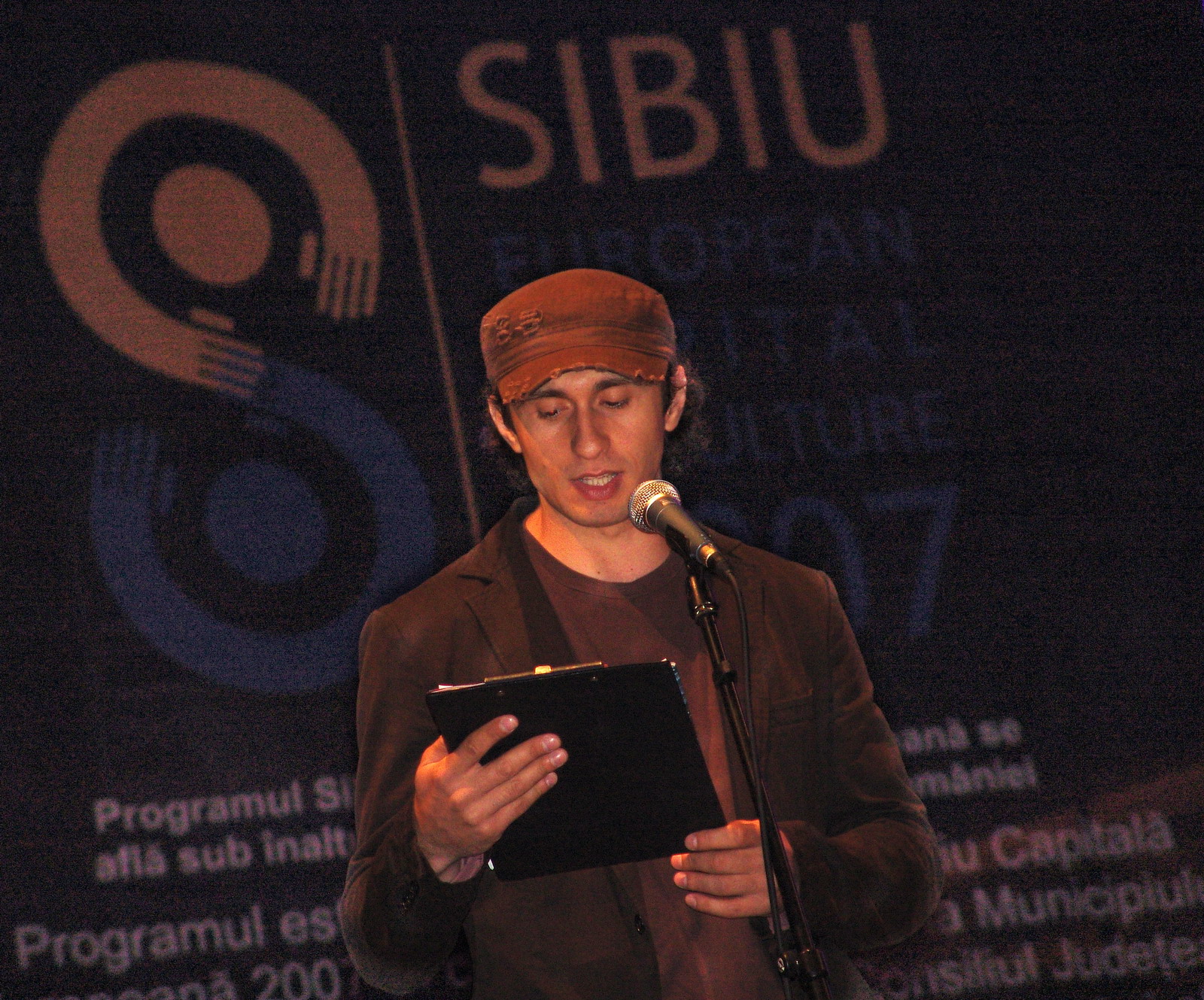 [Sibiu+-+Premiere+europa+la+Liceu+2007+Regiunea+7+Centru.jpg]