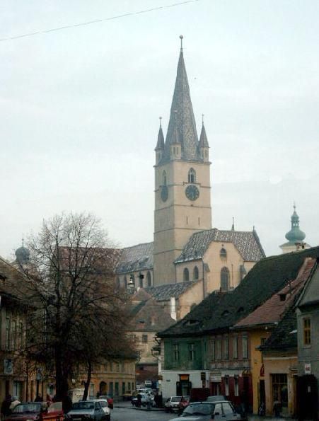 [Sibiu,_Pfarrkirche1.jpg]