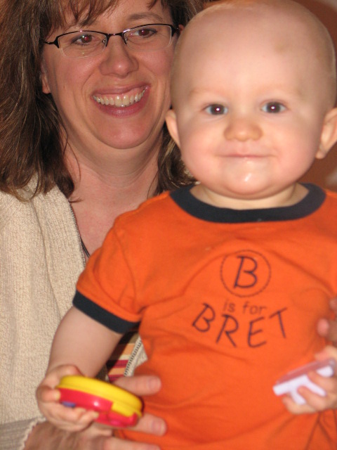 [bret+and+his+mommy.JPG]