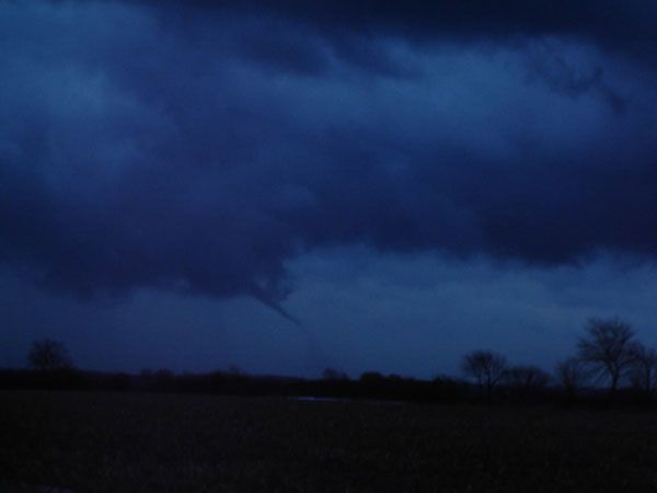 [kenosha+tornado+Jan+2008.jpg]