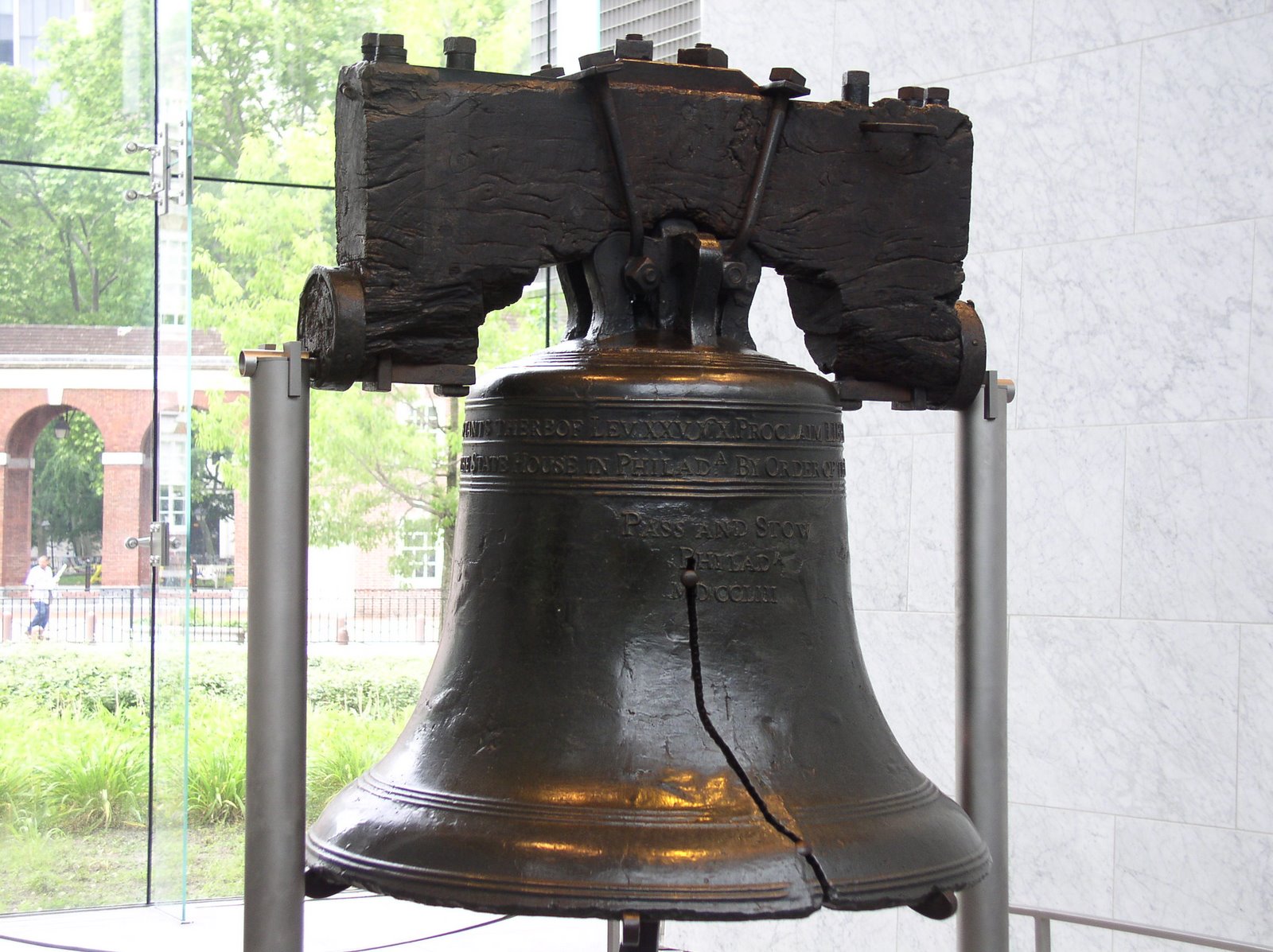[liberty+bell.JPG]