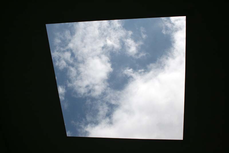[2129.clay+foster+visit.turrell.jpg]