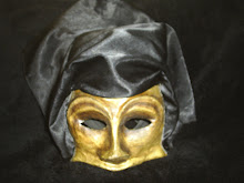 Máscaras teatrais feitas por mim.