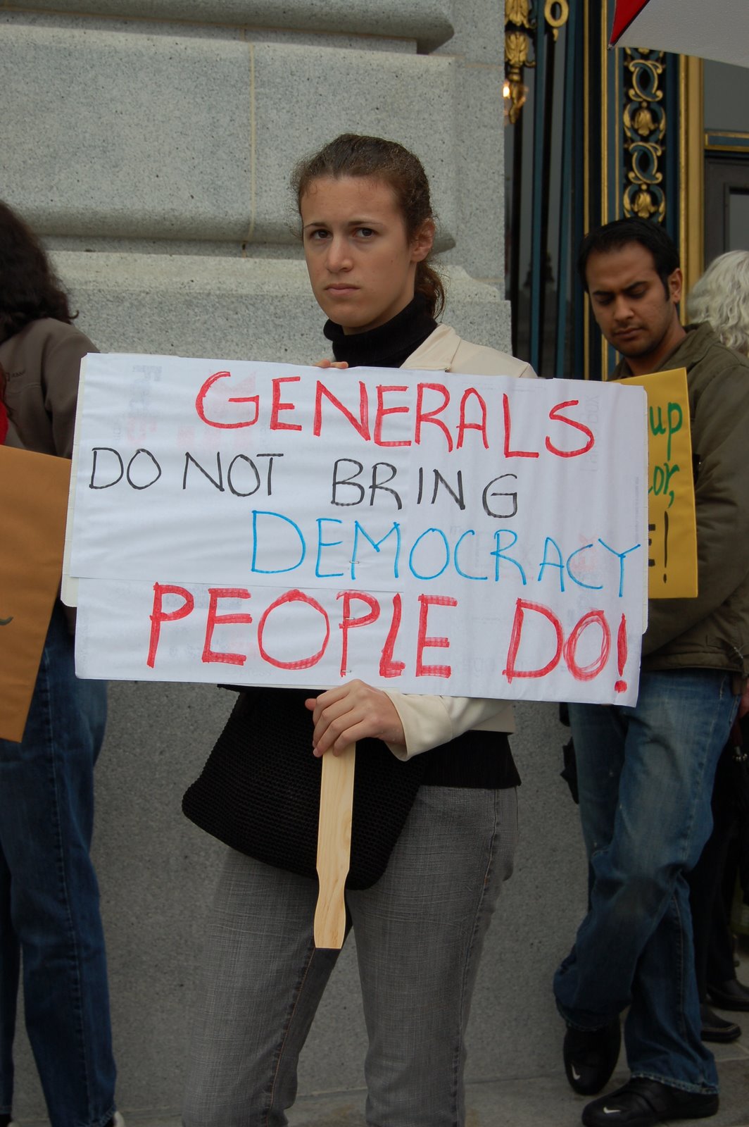 [Generals+don't+bring+democracy.JPG]