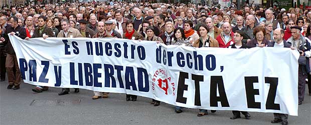 [Miles_personas_han_acudido_Bilbao_manifestacion_ETA.jpg]