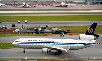 [China+plane+crash.jpg]