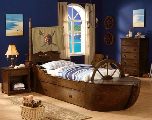 [lajolla+boat+bed.jpg]