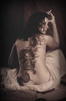 [Espalda+mujer+tatuada.JPG]