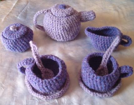 [crochet+tea+set.jpg]