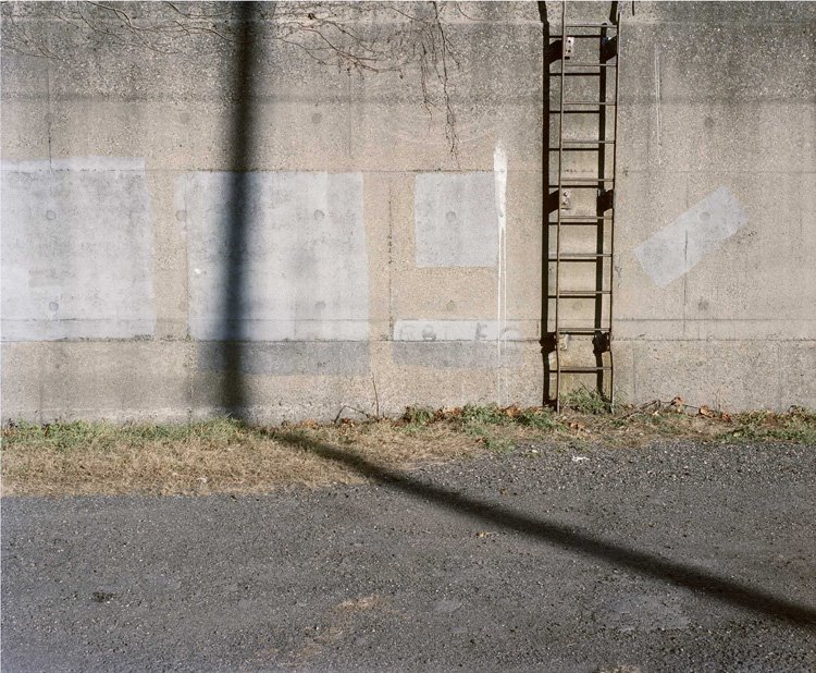 [wall+shadow.jpg]