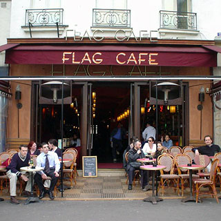 [paris-flag-cafe.jpg]