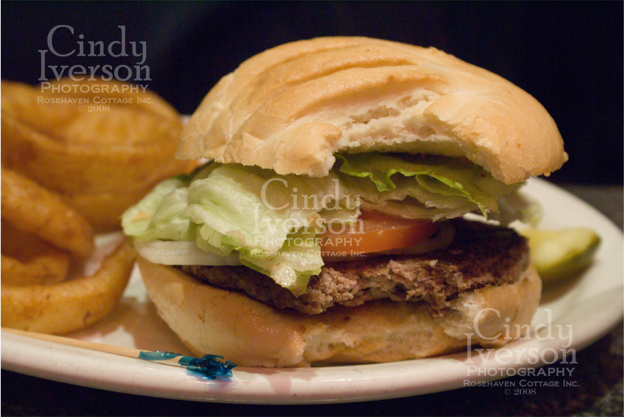 [Mel's+diner+hamburger+closeup.jpg]