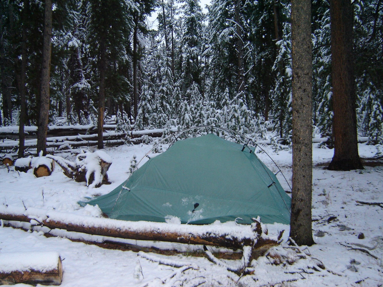 [Tent+in+the+Snow.jpg]