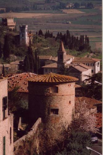 [1483258-Castles_churches_and_other_symbols_of_power-Cortona.jpg]