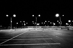 [nuit_parking_desert.jpg]