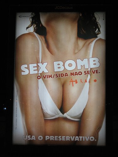 [sex+bomb.jpg]
