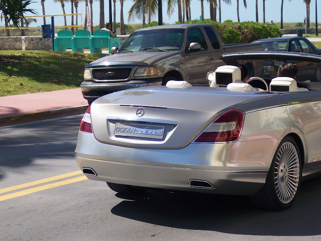 Mercedes em Miami OEAN+DRIVE+TRASEIRA