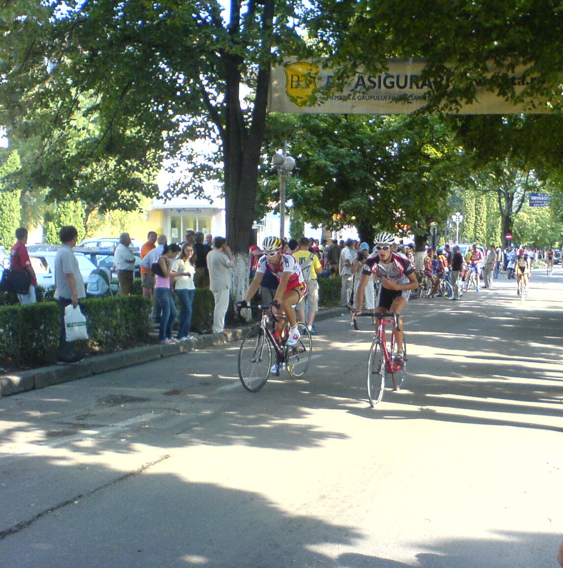 [ciclism+prolog+turul+romaniei+2007.jpg]