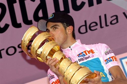 [ciclism-contador+castiga+Giro+2008.jpg]