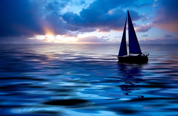 [sunset-sailing.jpg]