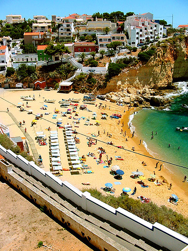 [beach_in_carvoeiro_portugal.jpg]