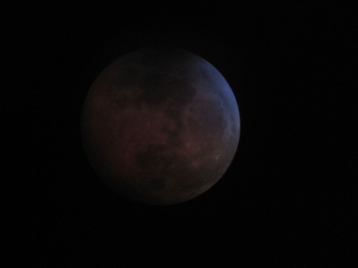 [eclipse_luna7.jpg]