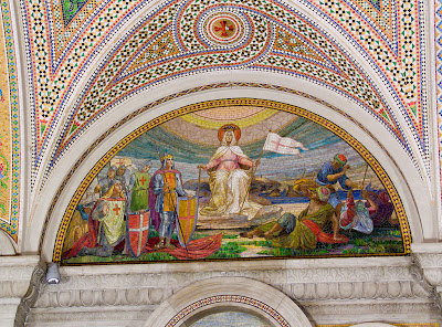 Cathedral Basilica of Saint Louis, in Saint Louis, Missouri - Our Lady's Chapel, mosaic of apparition of the Blessed Virgin Mary to Crusaders and Saracens