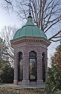 Missouri Botanical (Shaw's) Garden, in Saint Louis, Missouri, USA - Mausoleum of Henry Shaw