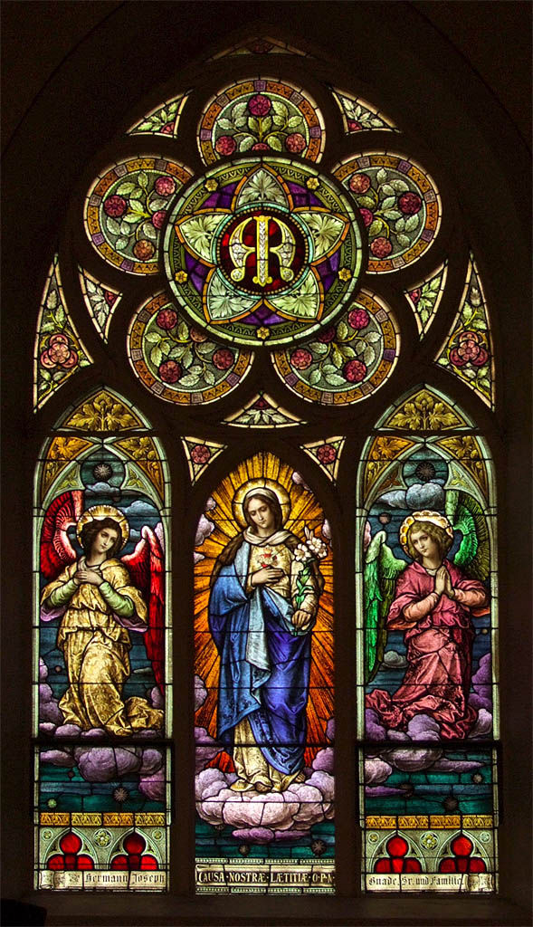 [Immaculate+Conception+Roman+Catholic+Church,+in+Maryknoll,+Missouri,+USA+-+stained+glass+window+2.jpg]