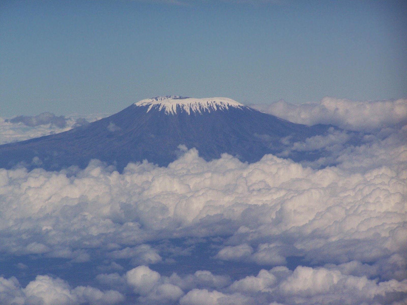 [Kilimandzsáró+havas.jpg]