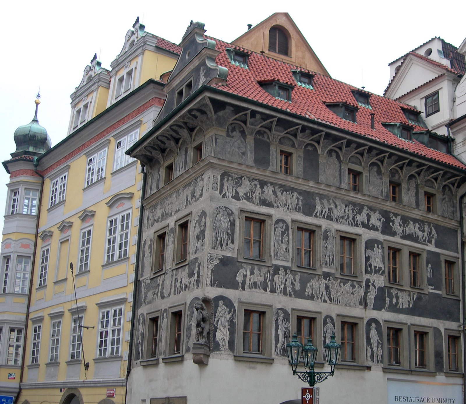 [Prague07square+building2.jpg]