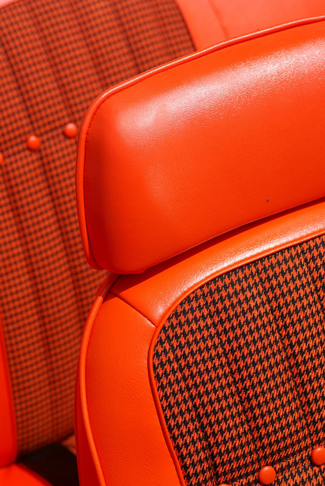 [Orange+Indy+Car+Seats.JPG]