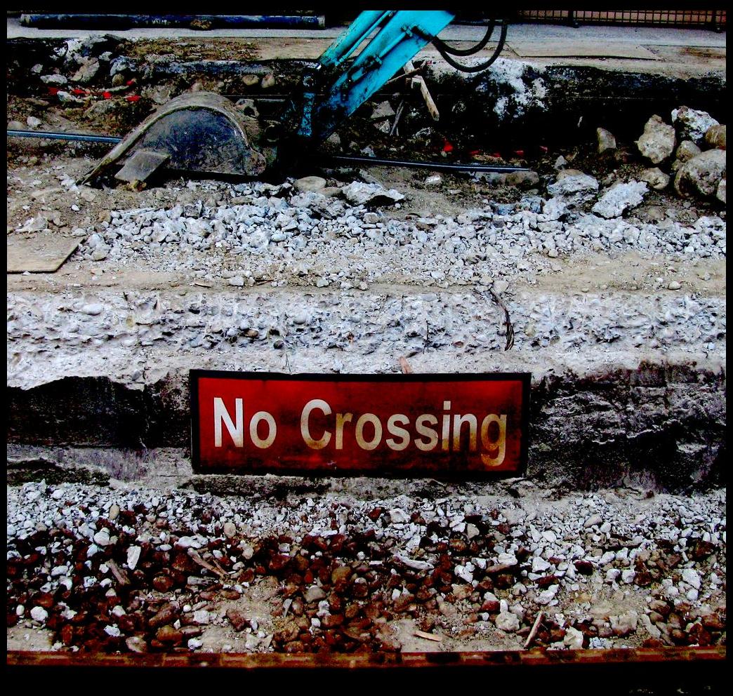 [no+crossing-g.jpg]