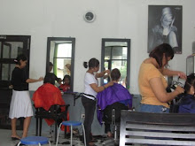 Stylists_in_action