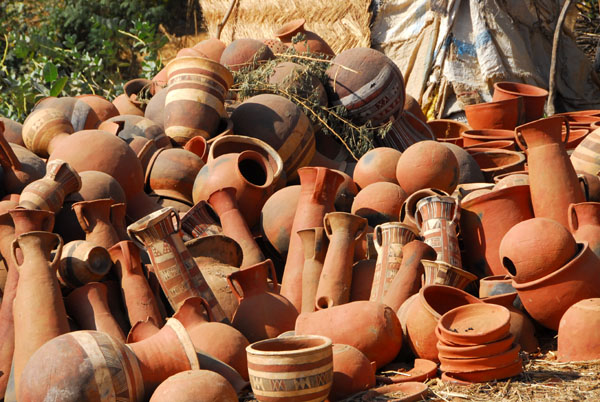 [pots+brian+mcmorrow+from+Niger.jpg]