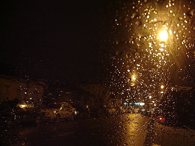 [chuva+na+noite+Nuno+Peixoto+Branco.jpg]