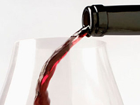 [wine_pouring1.jpg]